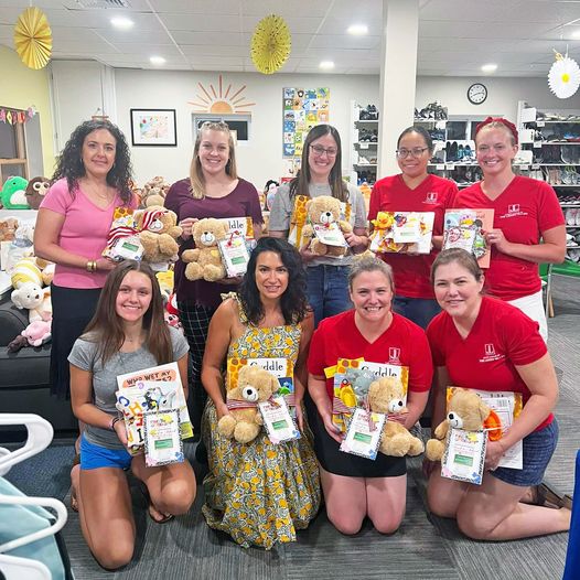 JLLVPA members at The Kindneess Project with assembled Bedtime Bundles